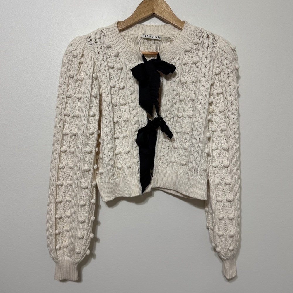 Alice + Olivia Kitty Puff-Sleeve Cardigan Size XS Oversized Cream White Black - Picture 2 of 9